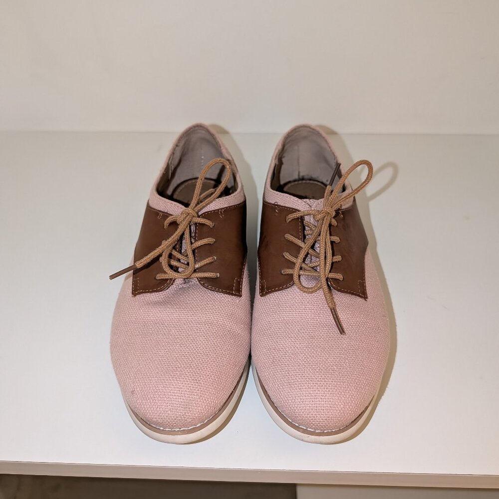 G.H. Bass & Co. Bass-Dixie saddle oxford shoe in pink and brown with white soles